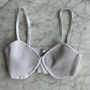 Arotzia Babaton Ribbed Crop Top